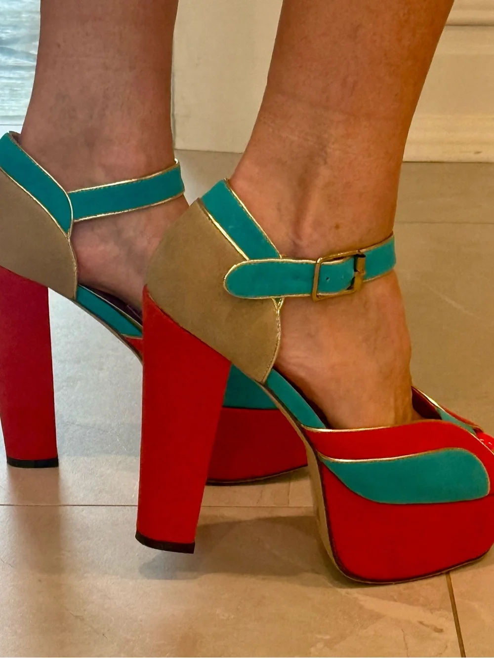 FUN 70’s Style Platform Shoe.  Bold Red and Teal Platform Heels with Gold Trim.